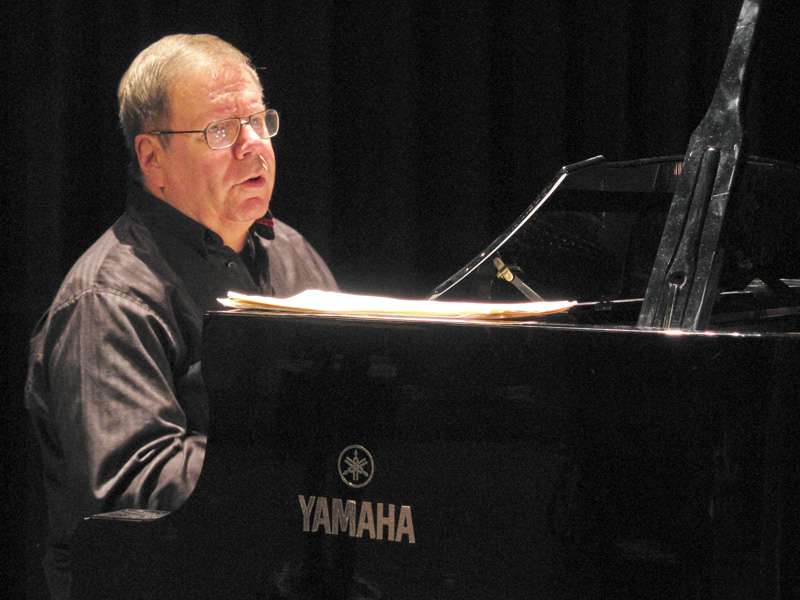 Bob Degen, Klavier (Foto: Agentur)