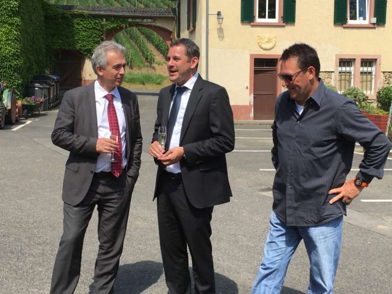 OB Peter Feldmann mit Sven Gerich und Udo Ott (Foto: Stadt Frankfurt am Main)