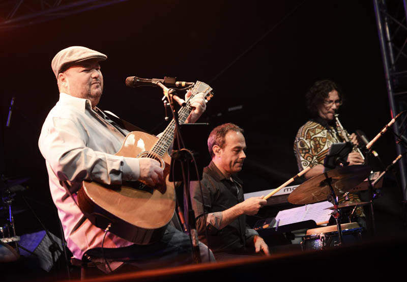 Christopher Cross mit Band (Foto: Helmut Dell)