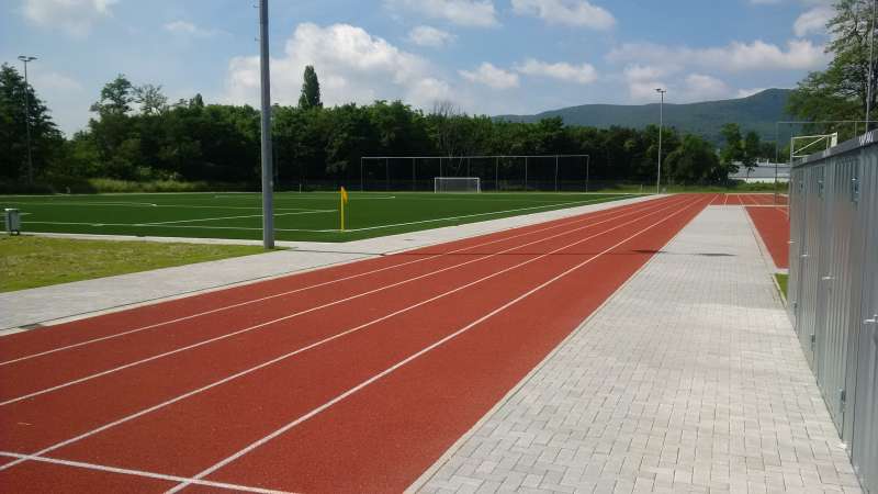 Die neue Schulsportanlage Böbig wird von den drei angrenzenden Schulen genutzt (Foto: Stadtverwaltung Neustadt an der Weinstraße)