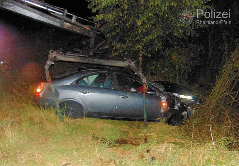 Am Ende musste der Abschleppdienst den Wagen bergen