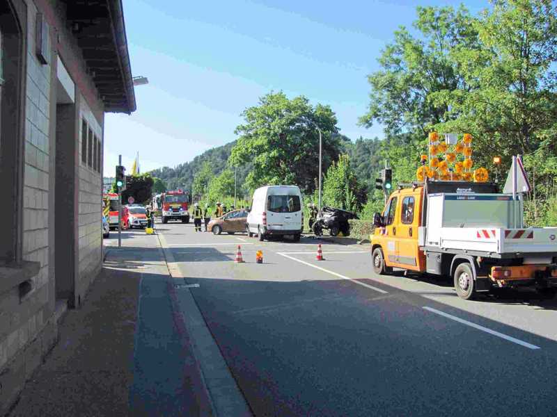 Bilder der Unfallstelle in Neckarsteinach