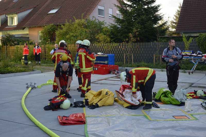 Mit Spezialausrüstung gingen die Feuerwehrleute auf Ursachensuche