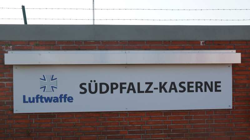 Die ehemalige General-Hans-Graf-Sponeck-Kaserne heißt seit Juni 2015 Südpfalz-Kaserne. (Foto: Holger Knecht)