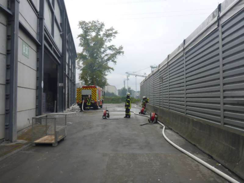 Brandeinsatz in einer Papierfabrik. (Foto: Feuerwehr Mainz)