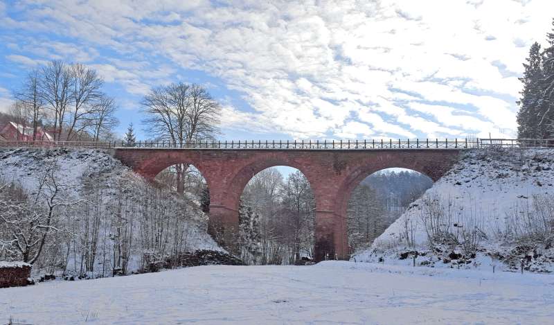 Viadukt im Winter (Foto: Überwaldbahn gGmbH)