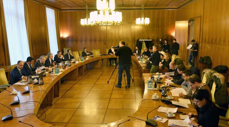 Konferenz von Vertretern des Landes Hessen und Region Frankfurt-Rhein-Main (Foto: Rainer Rüffer)