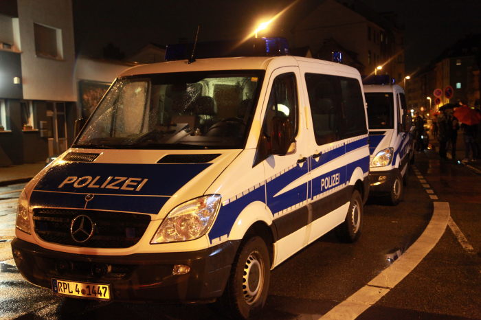 Insgesamt waren 40 Beamte der Polizei aus Ludwigshafen und der Bereitschaftspolizei Enkenbach im Einsatz