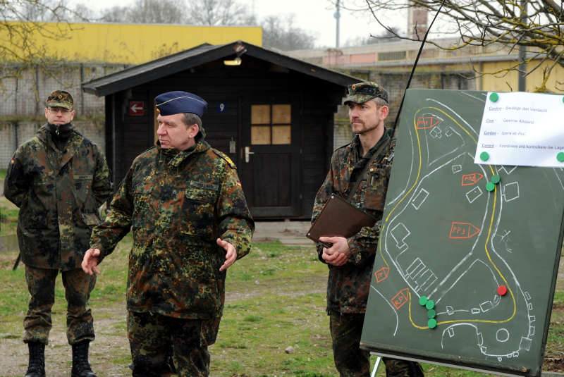 Nachbesprechung durch den Inspekteur Luftwaffe (Foto: Marc Schilpp)