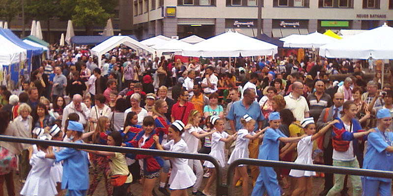 Internationales Bürgerfest auf dem Luisenplatz. (Foto: Wissenschaftsstadt Darmstadt/ Archiv)