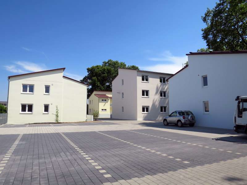 Insgesamt stehen 19 Wohnungen in vier Gebäuden zur Verfügung. (Foto: Stadtverwaltung Neustadt)