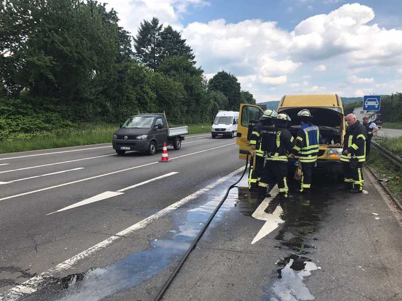 Fahrzeugbrand auf der B38