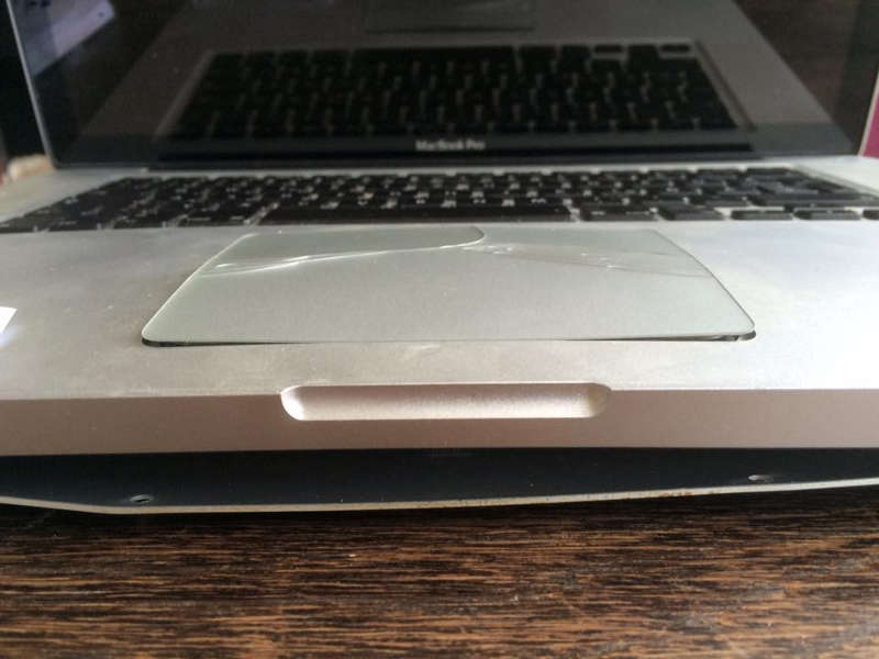 Vom MacBook Pro blieb nur Elektroschrott übrig (Foto: privat)