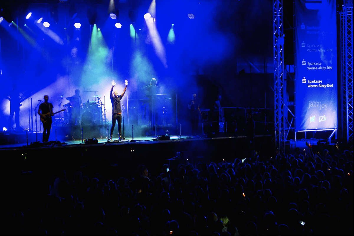 Milow auf der Sparkassenbühne (Foto: Bernward Bertram)