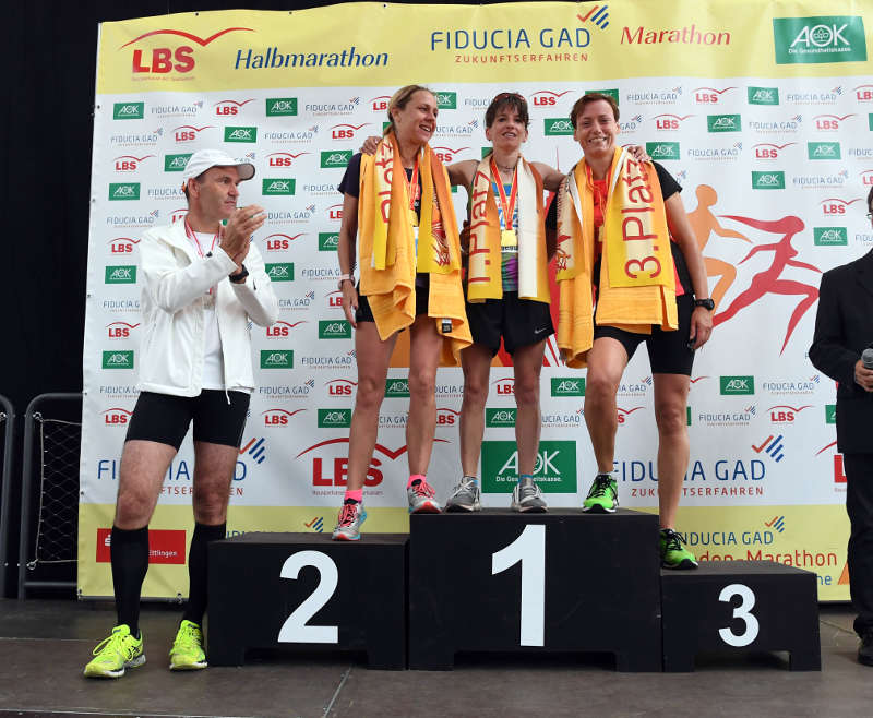 Die Siegerinnen des Fiducia & GAD Baden-Marathons (Foto: Marathon Karlsruhe e.V./Uli Deck)