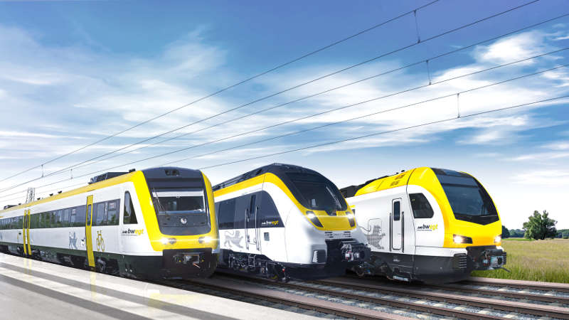 Bilder der Züge im Landesdesign (Foto: Deutsche Bahn AG/ Volker Emersleben)