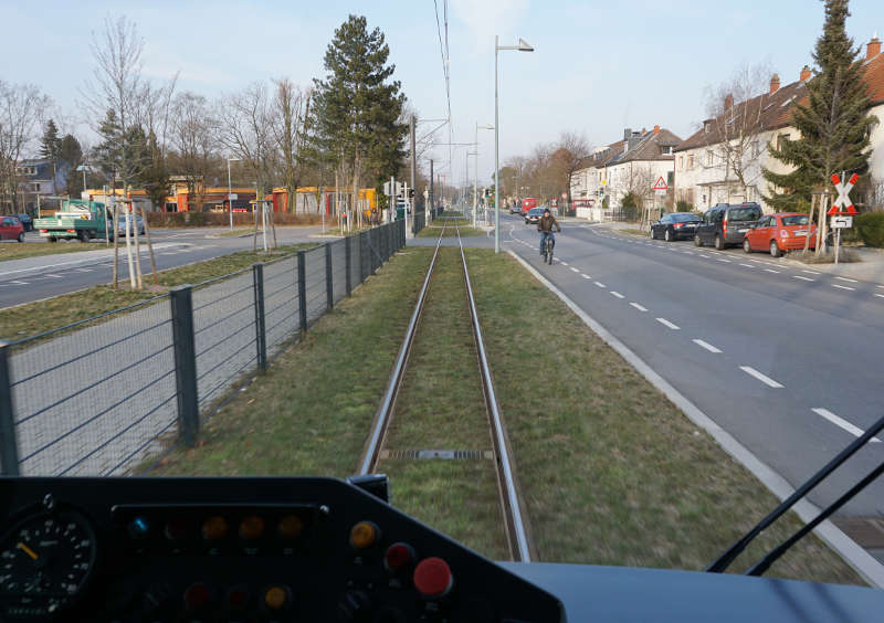 Seit gut anderthalb Jahren – oder genauer seit 620 Tagen – rollen die Bahnen der Linie 4/4A auf neuer Trasse. (Foto: Stadt Mannheim)