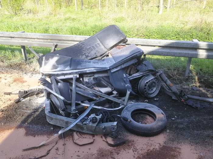 Bilder von der Unfallstelle - Freiwillige Feuerwehr Weingarten Andreas Denk