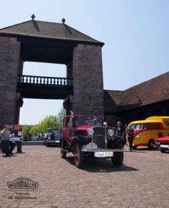 Oldtimer in Schweigen-Rechtenbach (Foto: F. Rheinwalt)