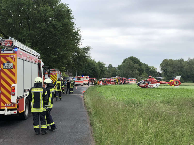 Unter anderem waren auch zwei Rettungshubschrauber im Einsatz (Foto: Feuerwehr Neustadt)