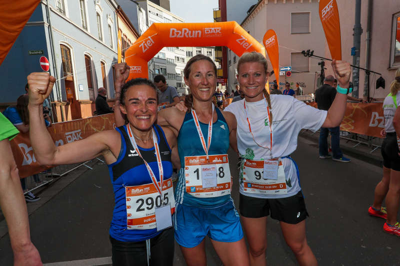 Die drei erstplatzierten Frauen (Foto: Die drei Erstplatzierten (Foto: B2Run)