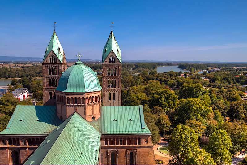 Blick von der Aussichtsplattform auf den Ostteil mit Querhaus und Osttürmen (Foto: Domkapitel Speyer, Foto: Karl Hoffmann)