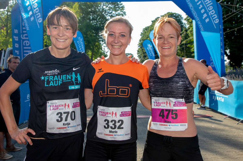 Merle Brunnée von JBO - Runners überquerte mit einer Zeit von 22:52,2 Minuten als Erste die Ziellinie (Foto: Norbert Wilhelmi)