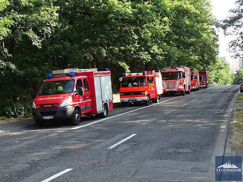 Feuerwehrfahrzeuge (Foto: Feuerwehr Wiesbaden)