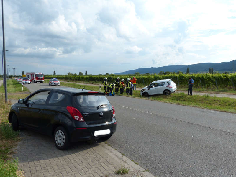 Die beiden unfallbeteiligten Fahrzeuge (Foto: Feuerwehr Neustadt)