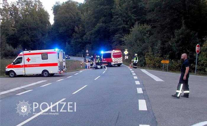 Die Unfallstelle im Bereich Waldleiningen: Die L504 mündet von rechts und links in die Bundesstraße 48, die von Hochspeyer Richtung Johanniskreuz führt. Die Geschwindigkeit ist hier auf 50 km/h begrenzt.