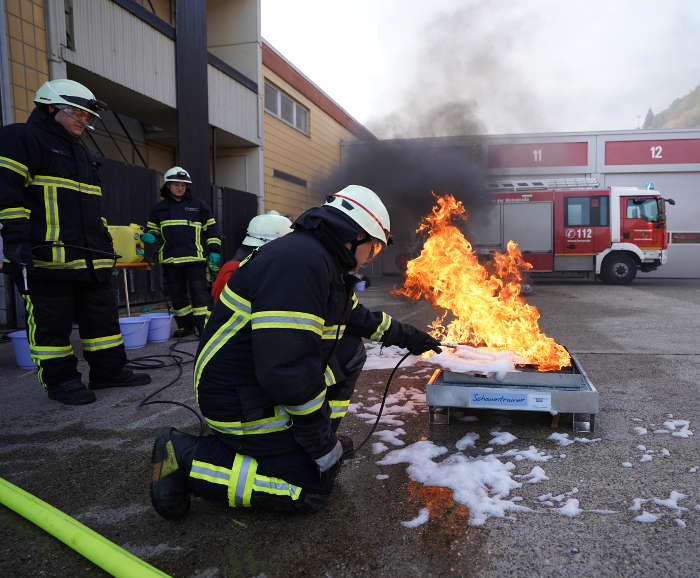 Neustadt Feuerwehr Schaumtrainer (Foto: Holger Knecht)