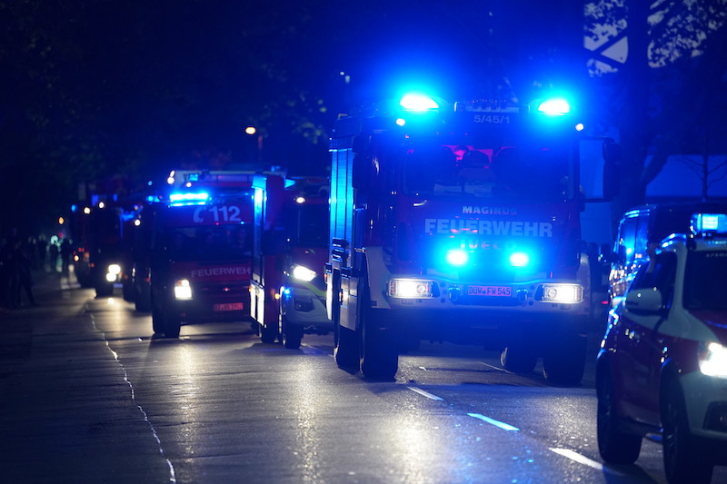 Ludwigshafen Berufsfeuerwehr Blaulichtumzug (Foto: Holger Knecht)