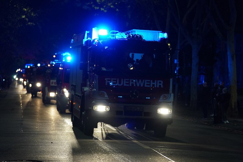 Ludwigshafen Berufsfeuerwehr Blaulichtumzug (Foto: Holger Knecht)