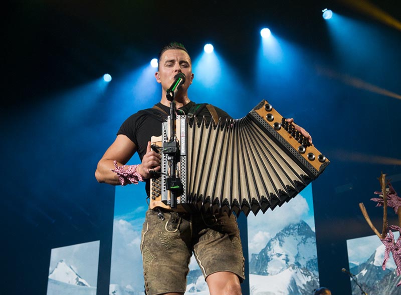 Mannheim SAP Arena Andreas Gabalier (Foto: Helmut Dell)