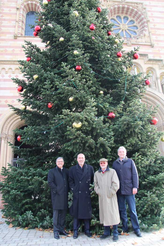 Foto Stadt Speyer v. li.: OB Eger, Jürgen Siewerth, Gernot Eberhard, Dr. Jan Weinreich