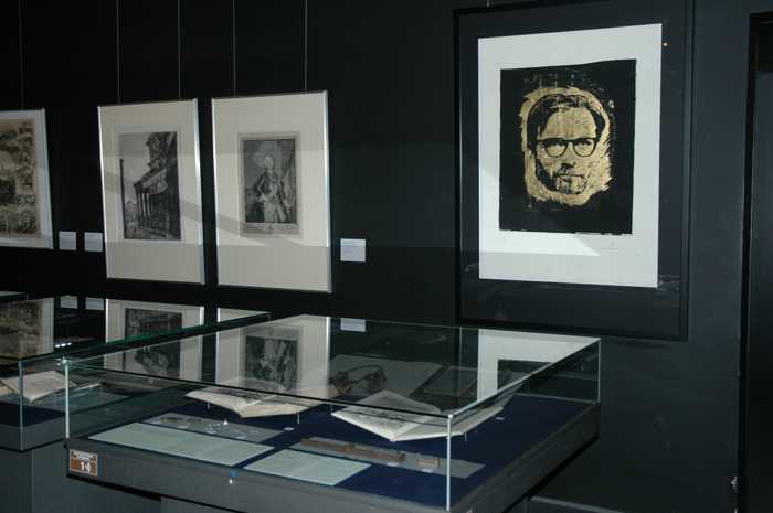 Diese von Cyrus Overbeck gestaltete Druckgrafik von Jürgen Klopp ist seit heute in der Abteilung „Grafische Techniken“ im 1. Obergeschoss des Gutenberg-Museums. (Bildrechte: Gutenberg-Museum)