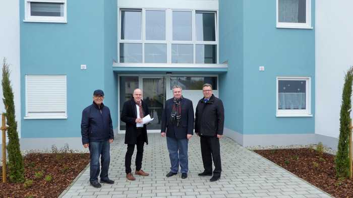 Besichtigung des Neubaus des Kreiswohnungsverbandes in Limburgerhof durch Reinhard Roos, Volker Spindler, Andreas Poignée und Clemens Körner (v.l.)