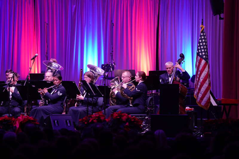 Kaiserslautern Weihnachtskonzert holiday concert USAFE Band (Foto: Reinhard Schnell)