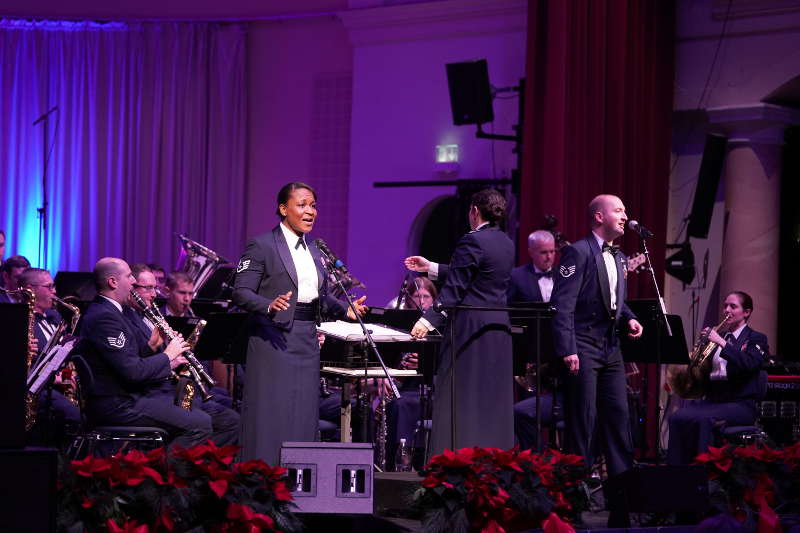 Kaiserslautern Weihnachtskonzert holiday concert USAFE Band (Foto: Reinhard Schnell)