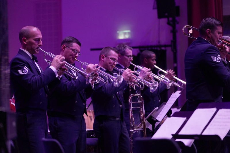 Kaiserslautern Weihnachtskonzert holiday concert USAFE Band (Foto: Reinhard Schnell)
