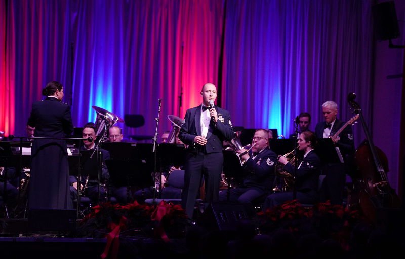 Kaiserslautern Weihnachtskonzert holiday concert USAFE Band (Foto: Reinhard Schnell)