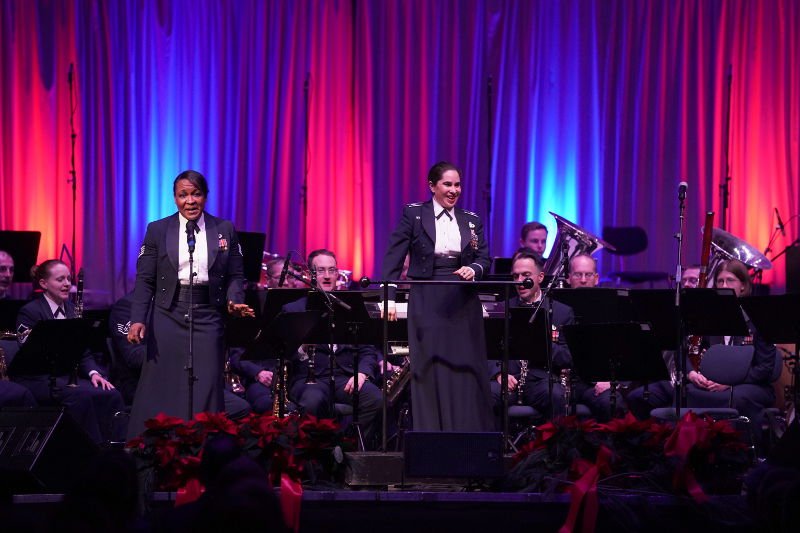 Kaiserslautern Weihnachtskonzert holiday concert USAFE Band (Foto: Reinhard Schnell)