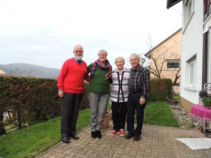 Von rechts nach links: Hans-Peter Bauer, Annette Bauer, Anneliese Bartmann und Erhard Bartmann