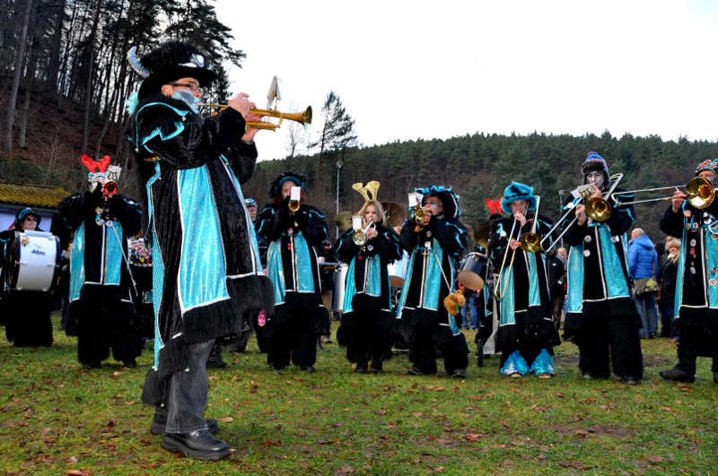 Stimmungsvolle Guggemusik – Weihermer Schneckenschleimer (Foto: Jens Lehmann)