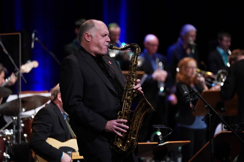 Neustadt Jazz an Neujahr Blue note BIG BAND Stephanie Laura Harrison Jens Wendelboe (Foto: Holger Knecht)