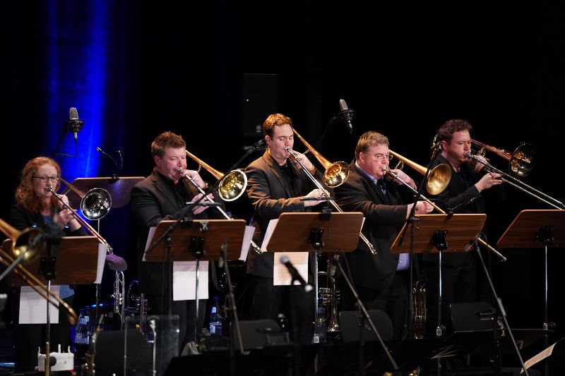 Neustadt Jazz an Neujahr Blue note BIG BAND Stephanie Laura Harrison Jens Wendelboe (Foto: Holger Knecht)