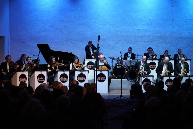 Freinsheim Von-Busch-Hof Schellack-Orchester Neujahr-Gala 2019 (Foto: Holger Knecht)