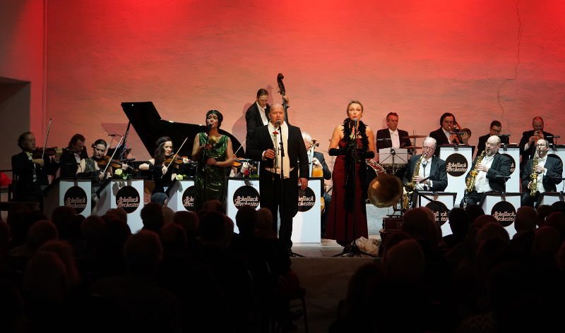 Freinsheim Von-Busch-Hof Schellack-Orchester Neujahr-Gala 2019 (Foto: Holger Knecht)