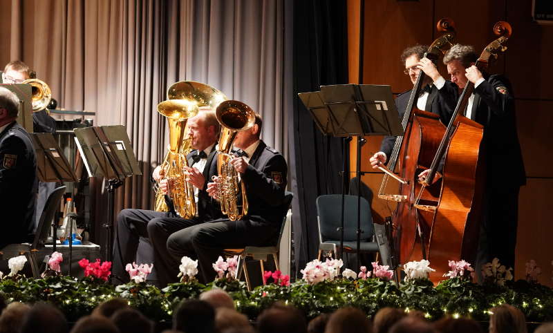 Neuhofen Neujahrskonzert Landespolizeiorchester Rheinland-Pfalz LPO (Foto: Reinhard Schnell)