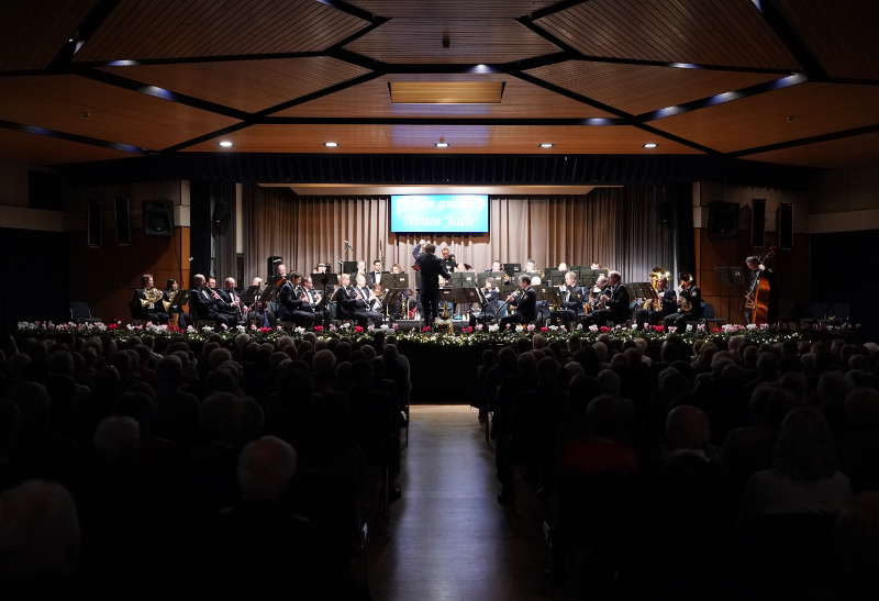 Neuhofen Neujahrskonzert Landespolizeiorchester Rheinland-Pfalz LPO (Foto: Reinhard Schnell)
